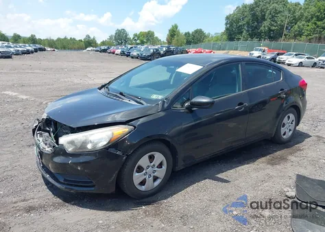 2015 Kia Forte Lx z USA, uszkodzony, nr VIN KNAFK4A6XF5322913
